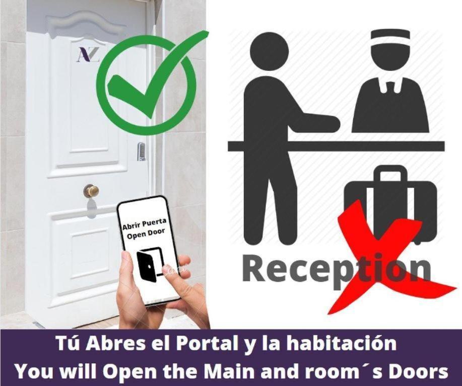 Ayz Frailes - Auto Check-In Property (Adults Only) มาลากา ภายนอก รูปภาพ